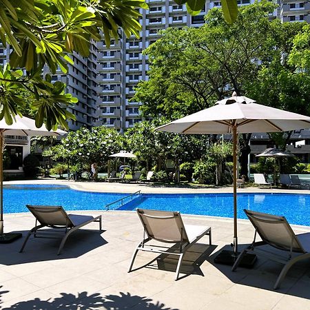 Stunning 2Br Apt, 65 Sq M Netflix At Rosewood Pointe Residences Near Bgc Manila Zewnętrze zdjęcie