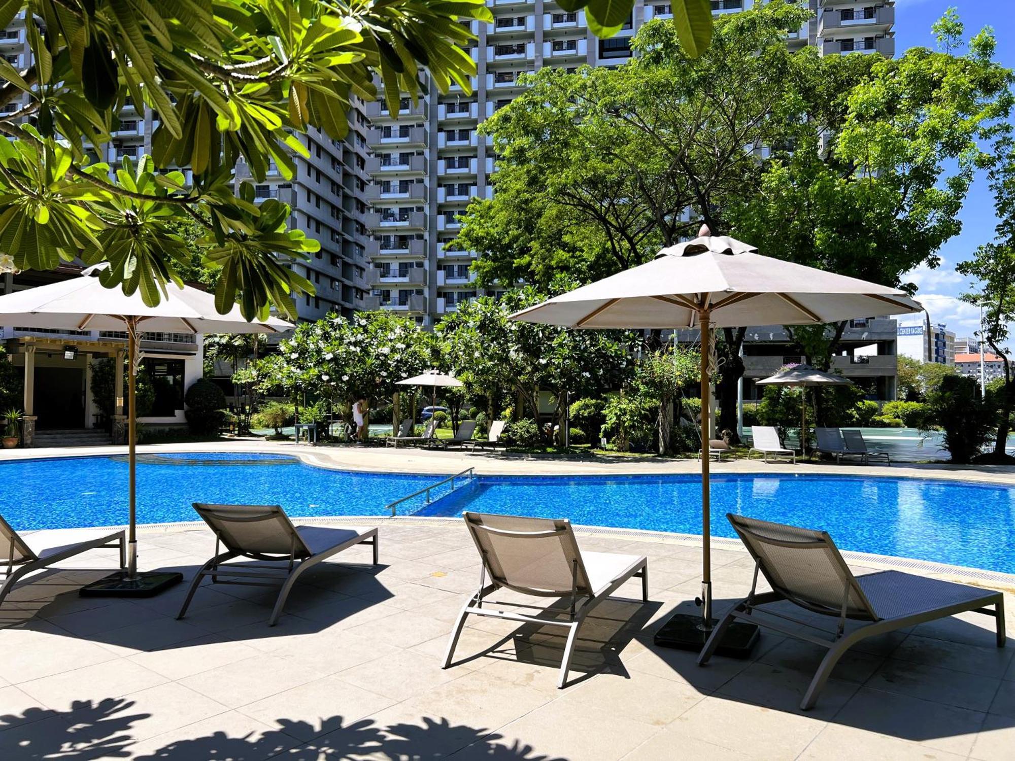 Stunning 2Br Apt, 65 Sq M Netflix At Rosewood Pointe Residences Near Bgc Manila Zewnętrze zdjęcie