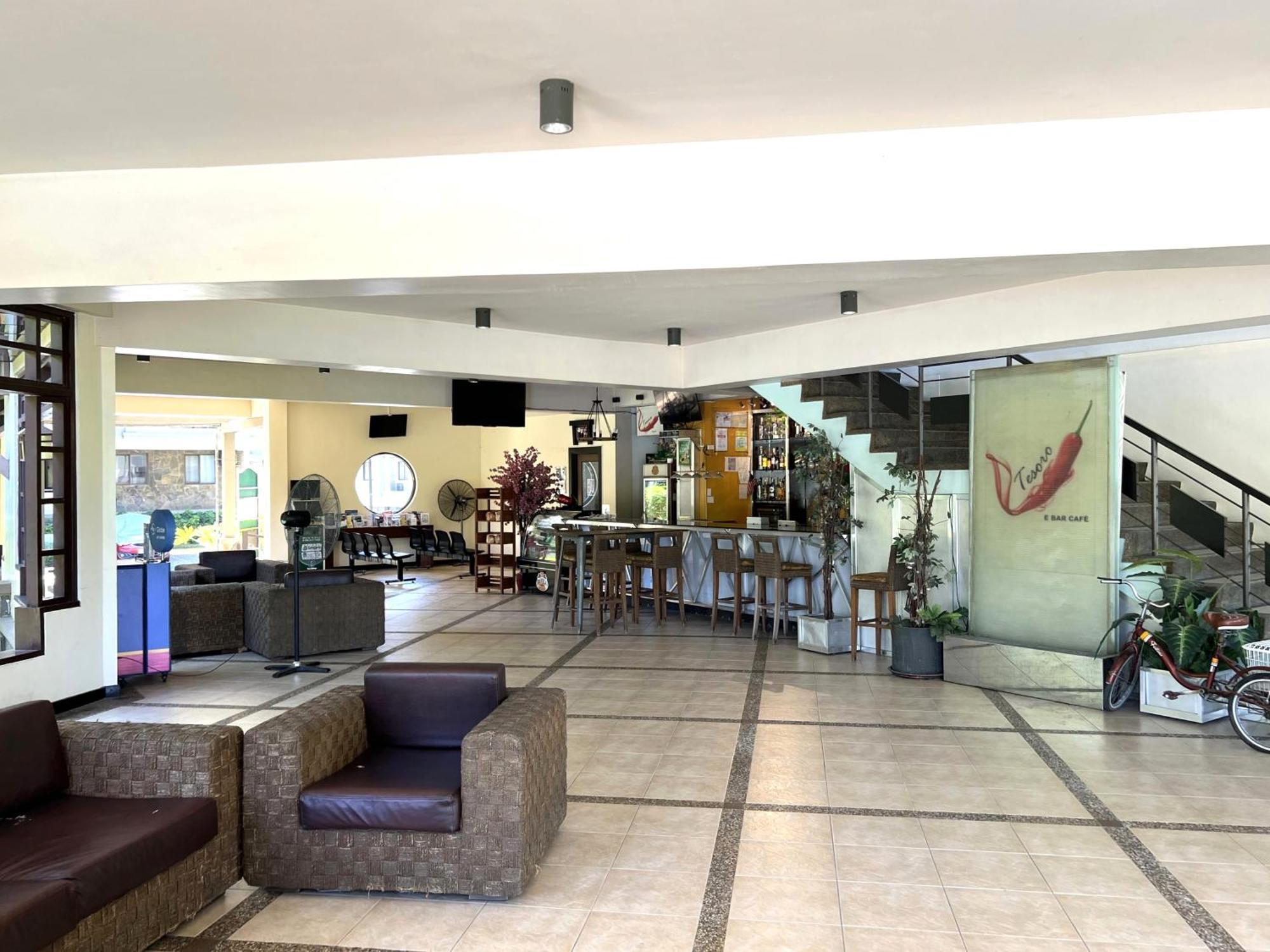 Stunning 2Br Apt, 65 Sq M Netflix At Rosewood Pointe Residences Near Bgc Manila Zewnętrze zdjęcie