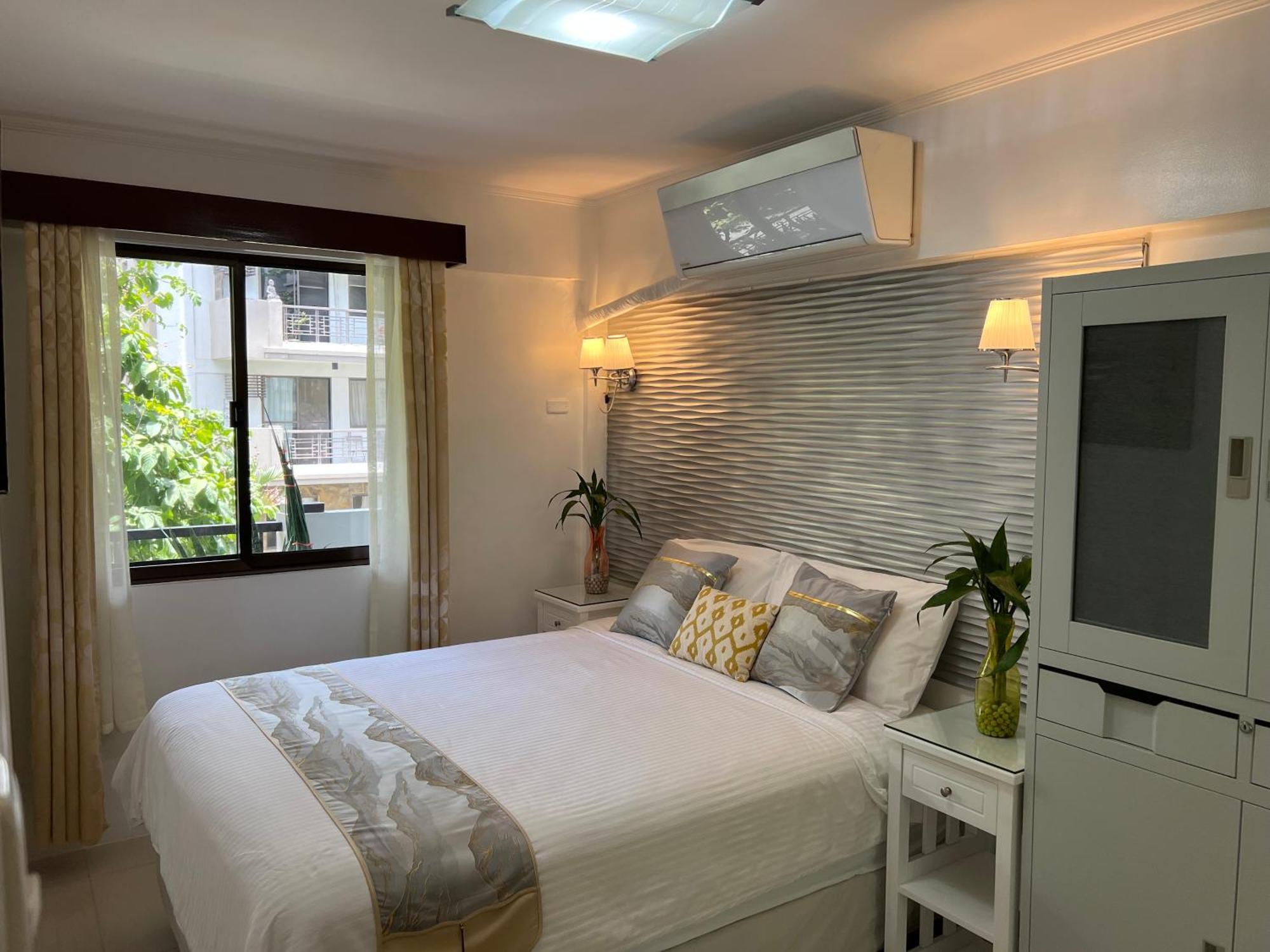 Stunning 2Br Apt, 65 Sq M Netflix At Rosewood Pointe Residences Near Bgc Manila Zewnętrze zdjęcie