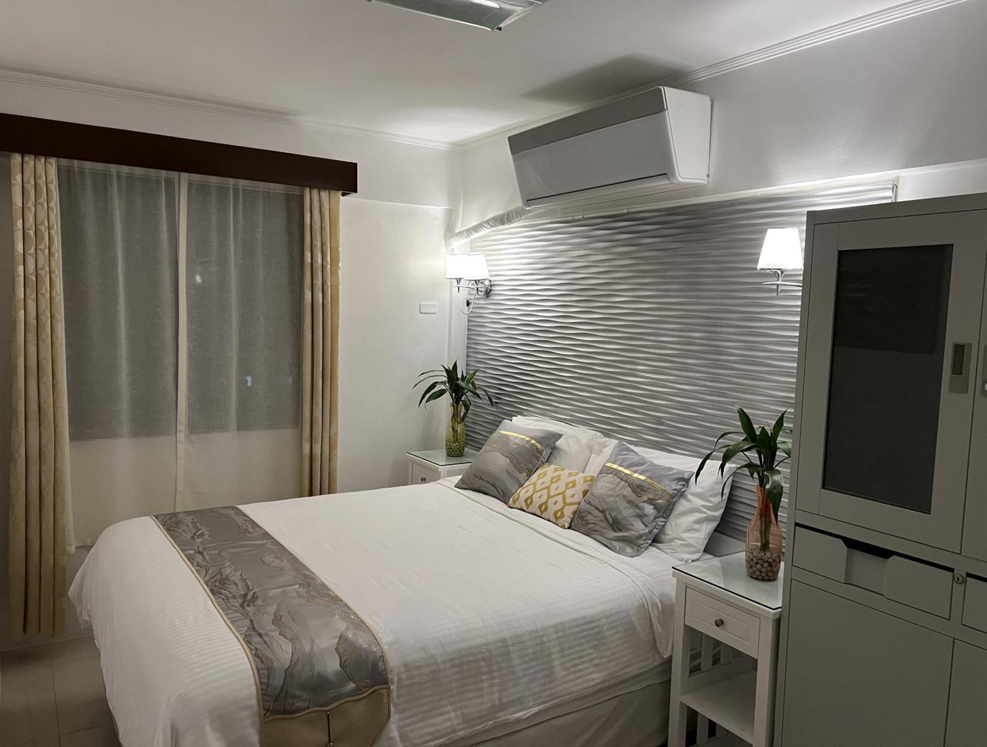Stunning 2Br Apt, 65 Sq M Netflix At Rosewood Pointe Residences Near Bgc Manila Zewnętrze zdjęcie