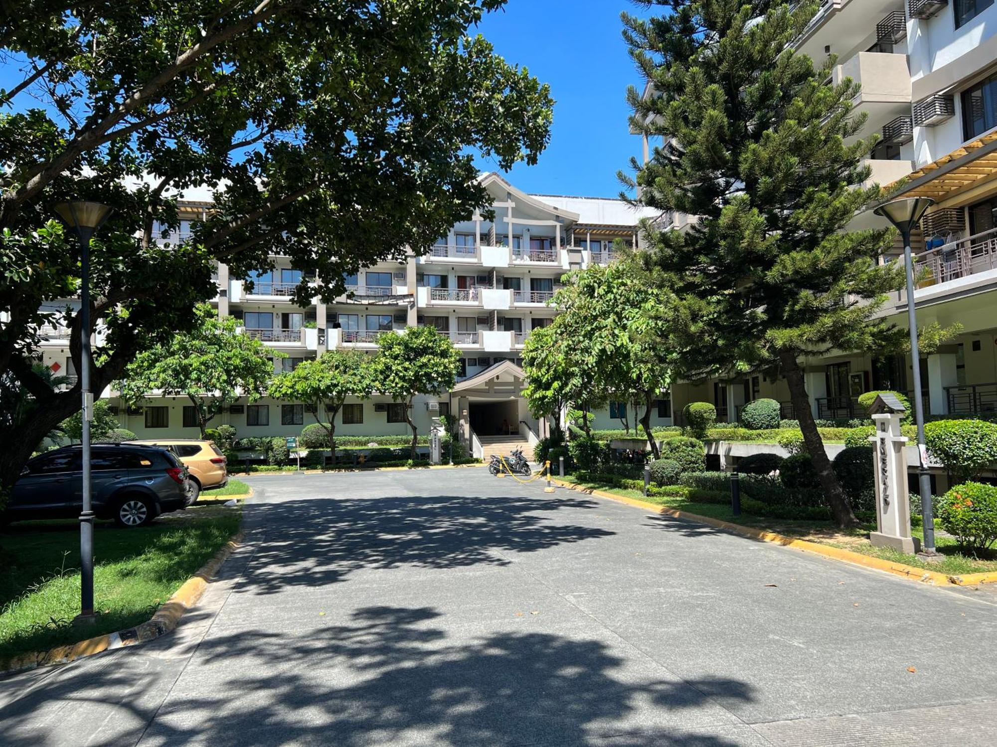Stunning 2Br Apt, 65 Sq M Netflix At Rosewood Pointe Residences Near Bgc Manila Zewnętrze zdjęcie
